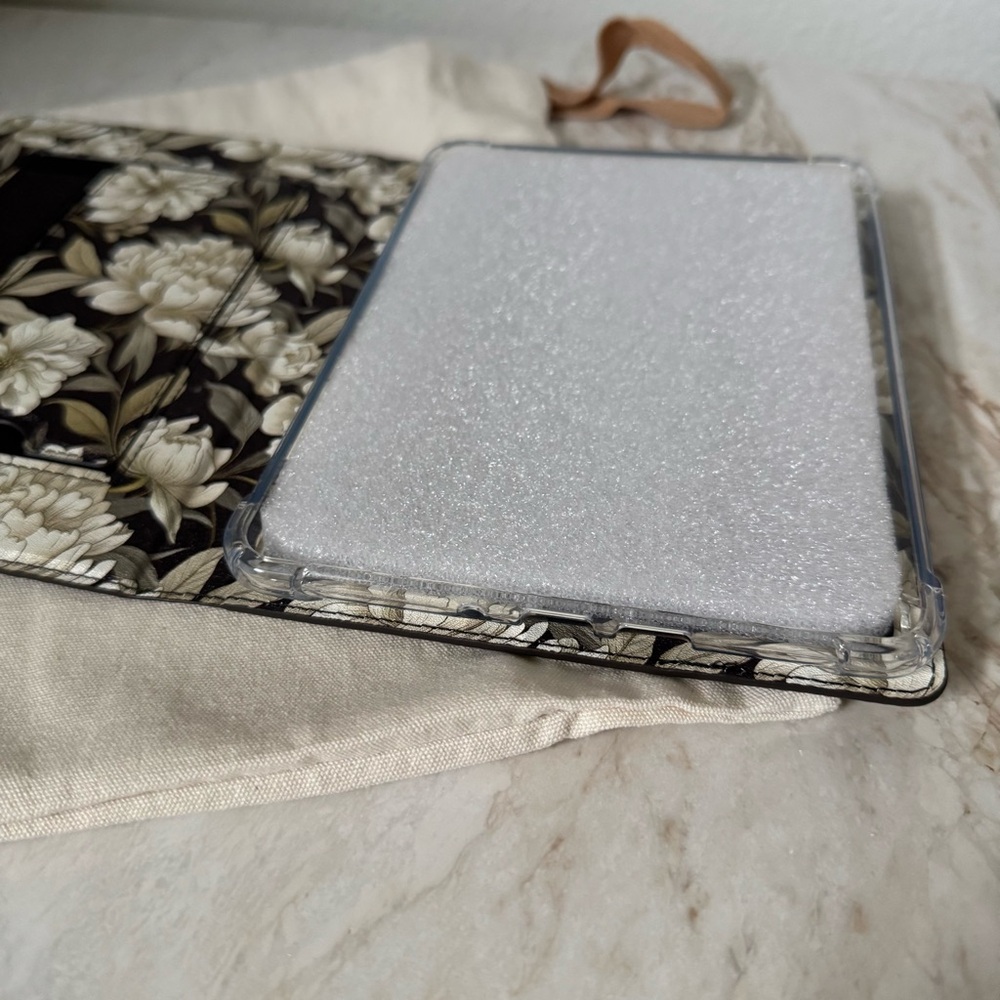 Stori Kindle Case (fits Paperwhite 12th Gen. and Colorsoft) - Picture 6 of 8